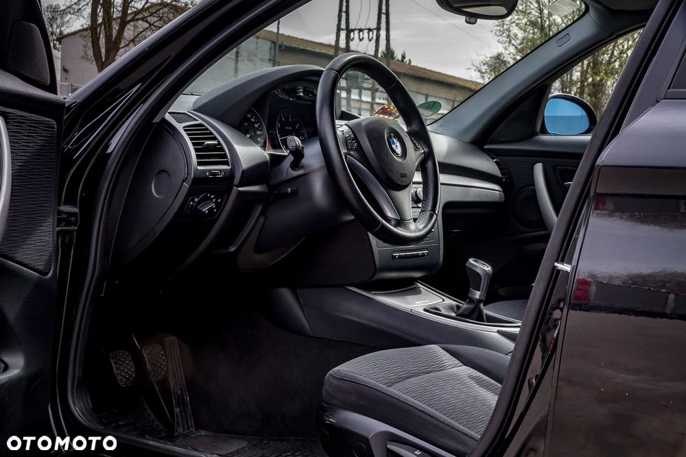 BMW Seria 1 116i - 35