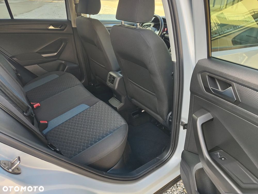 Volkswagen T-Roc 1.6 TDI SCR DPF IQ Drive - 12
