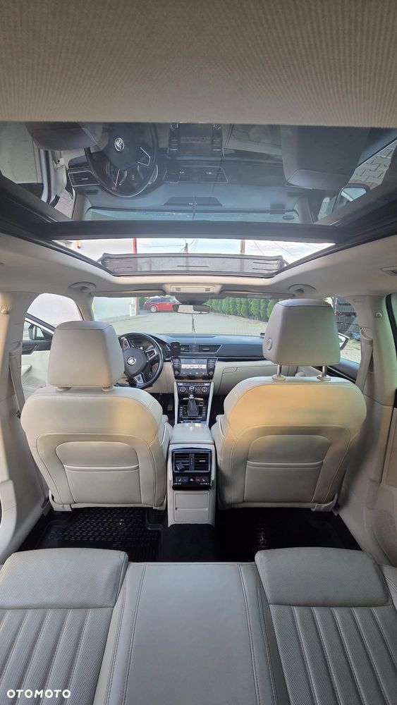 Skoda Superb 2.0 TDI 4x4 L&K DSG - 17