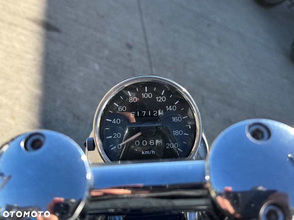 Suzuki Intruder - 27