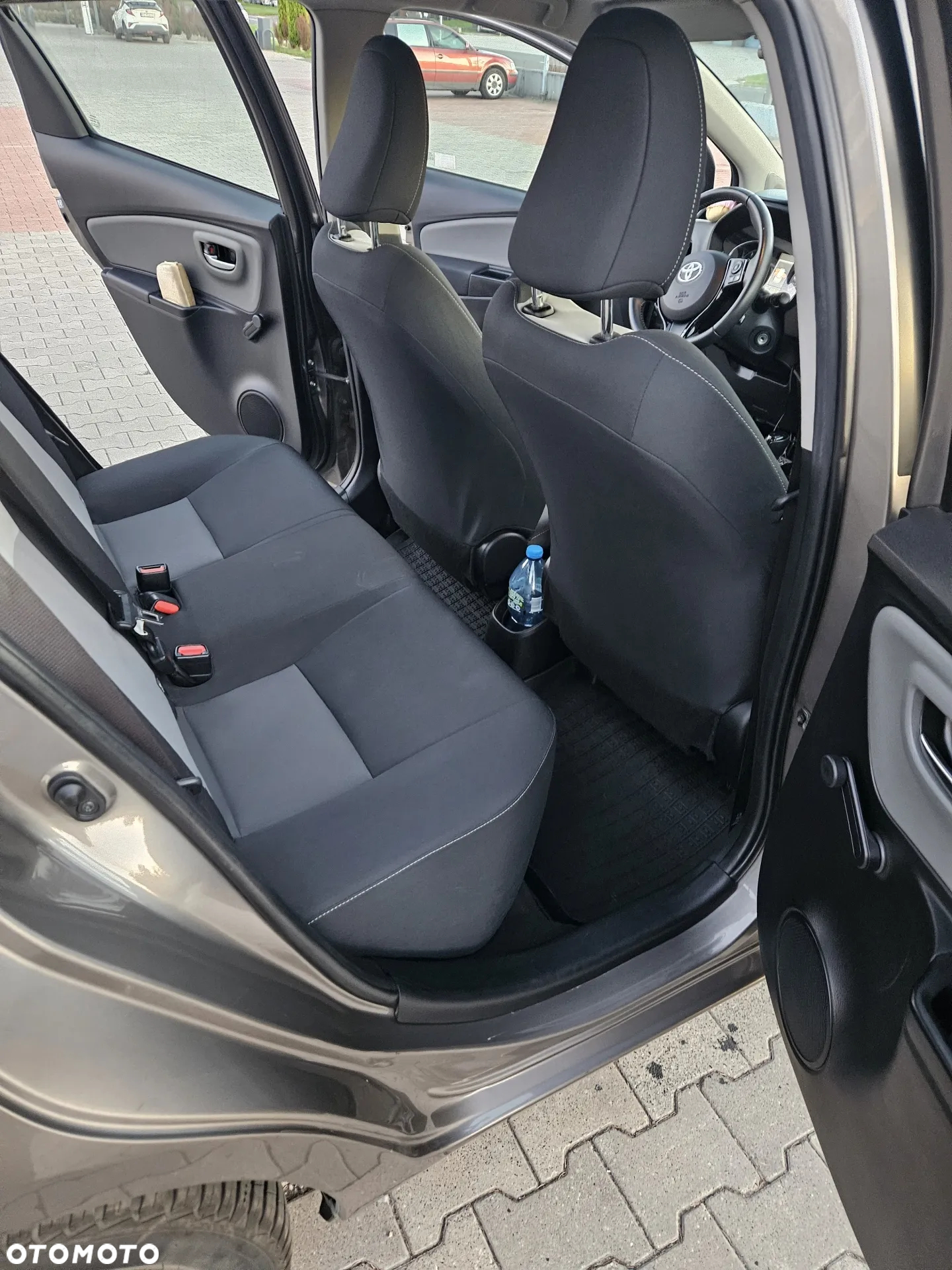 Toyota Yaris 1.5 Premium CVT - 9