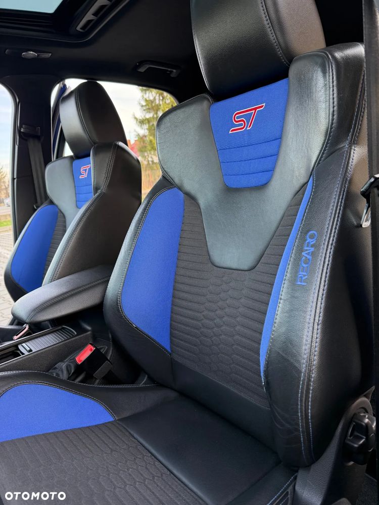 Ford Focus 2.0 TDCi ST-2 PowerShift - 15