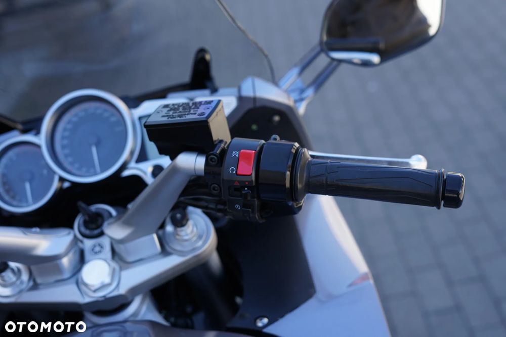 Yamaha FJR - 18
