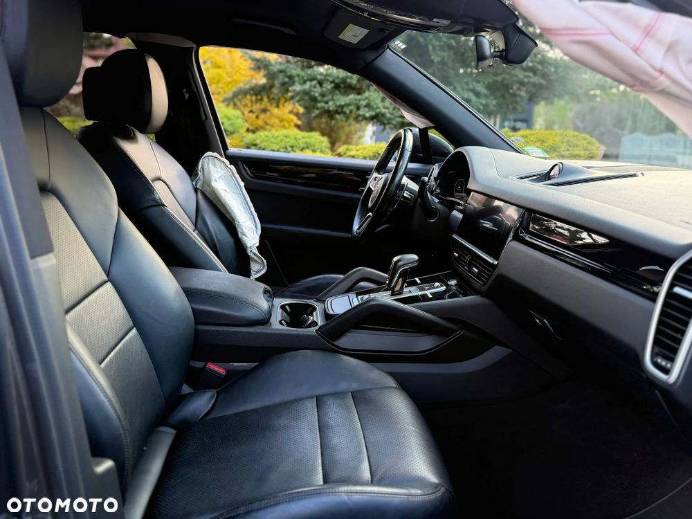 Porsche Cayenne Tiptronic S - 15