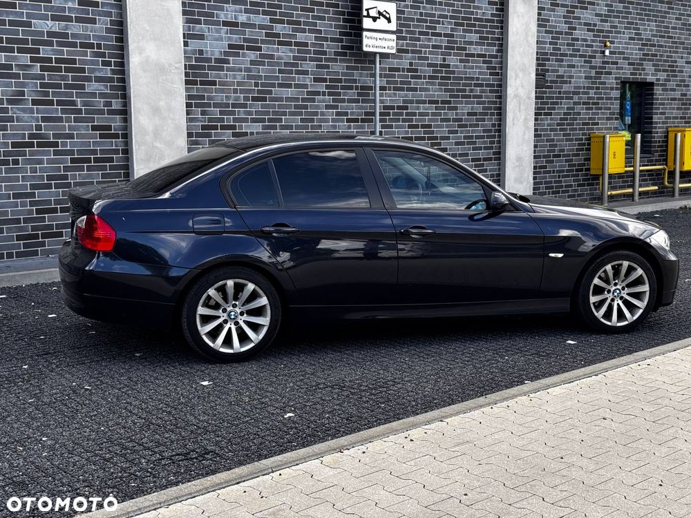 BMW Seria 3 318d - 5