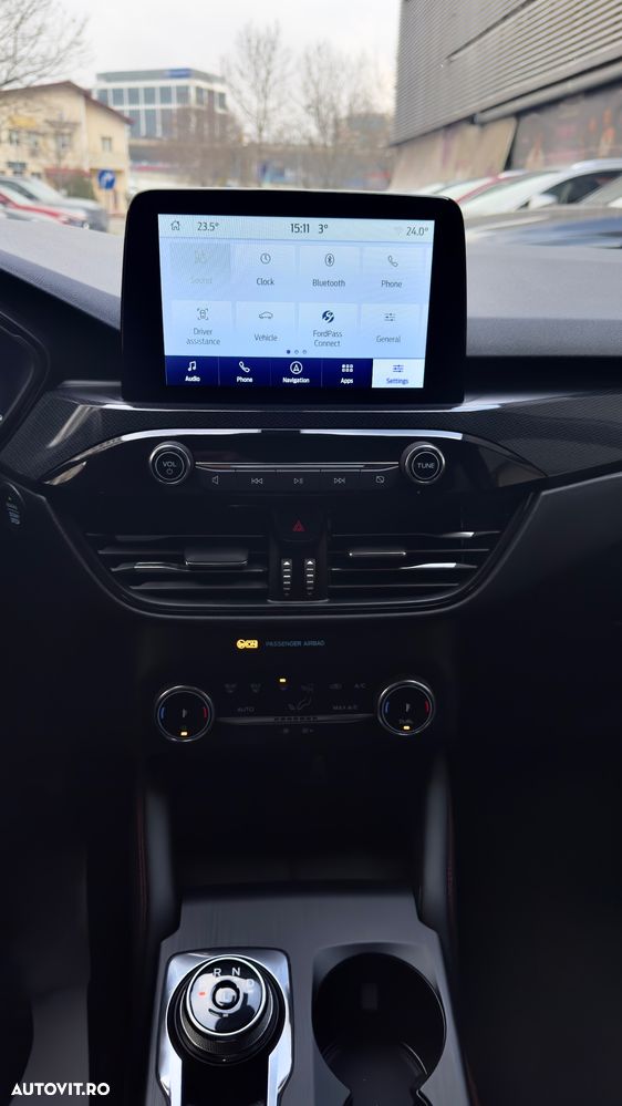 Ford Kuga 2.5 Duratec FHEV 4x4 ST-LINE X - 13