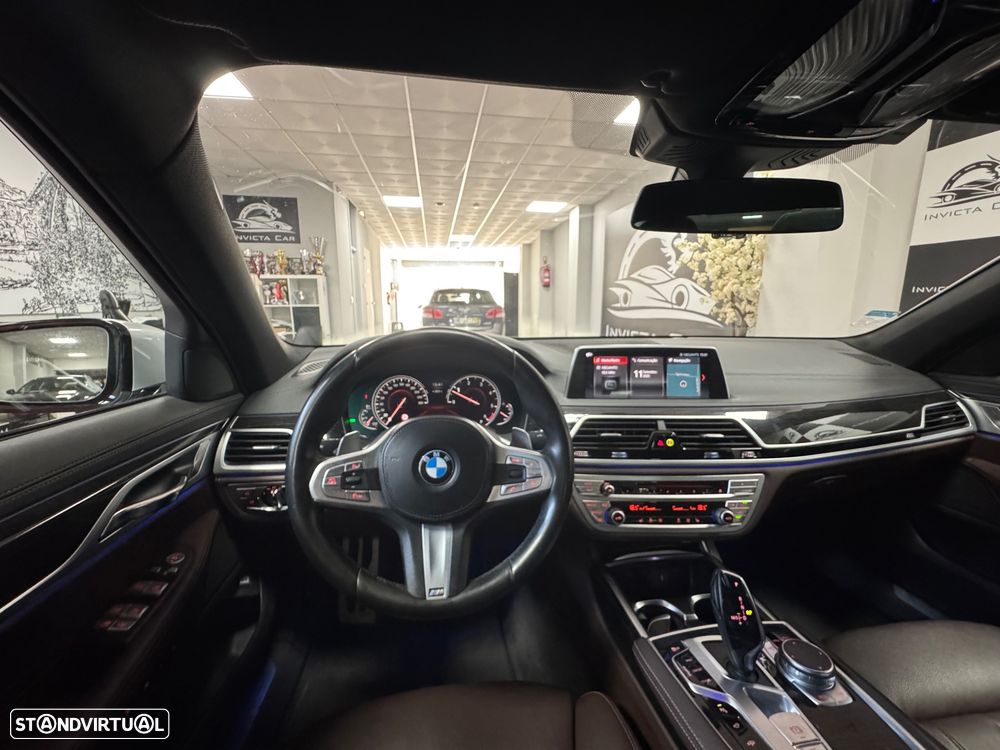 BMW 740 d xDrive Pack M Auto - 23