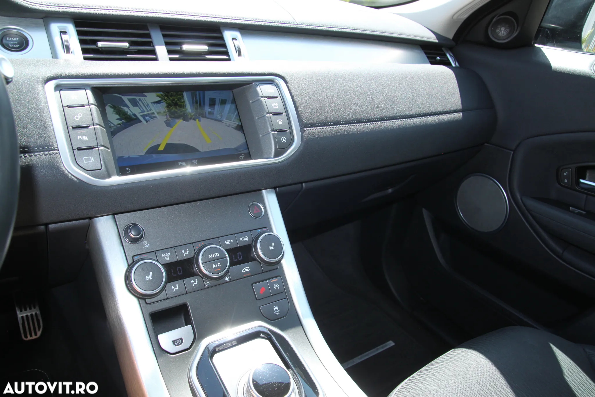 Land Rover Range Rover Evoque - 14