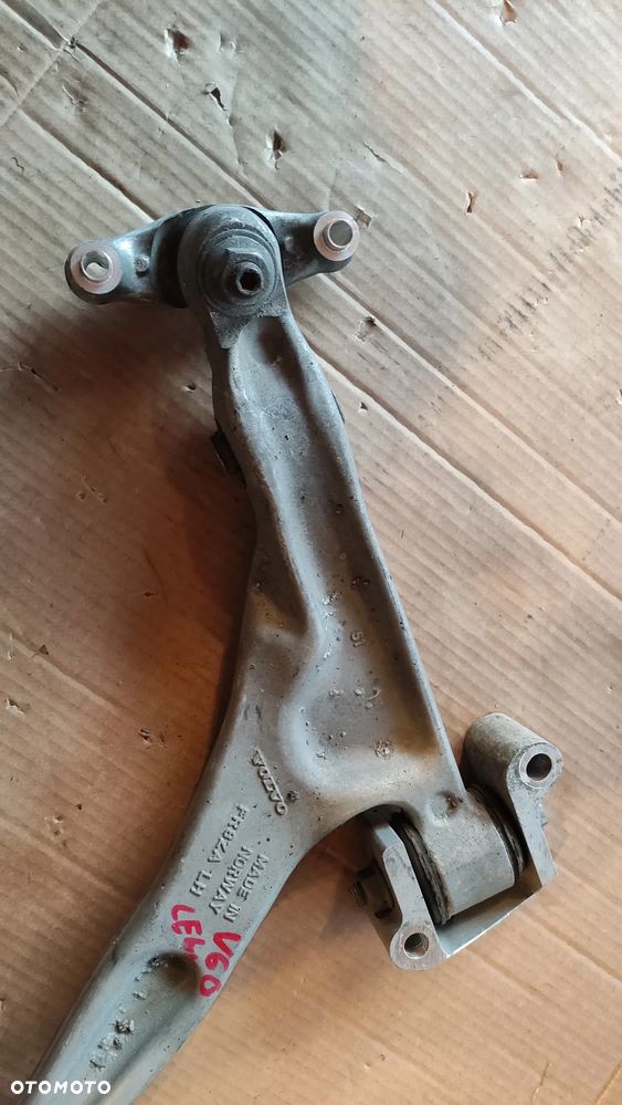 Wahacz lewy przód Volvo V60 oryginalny - 13