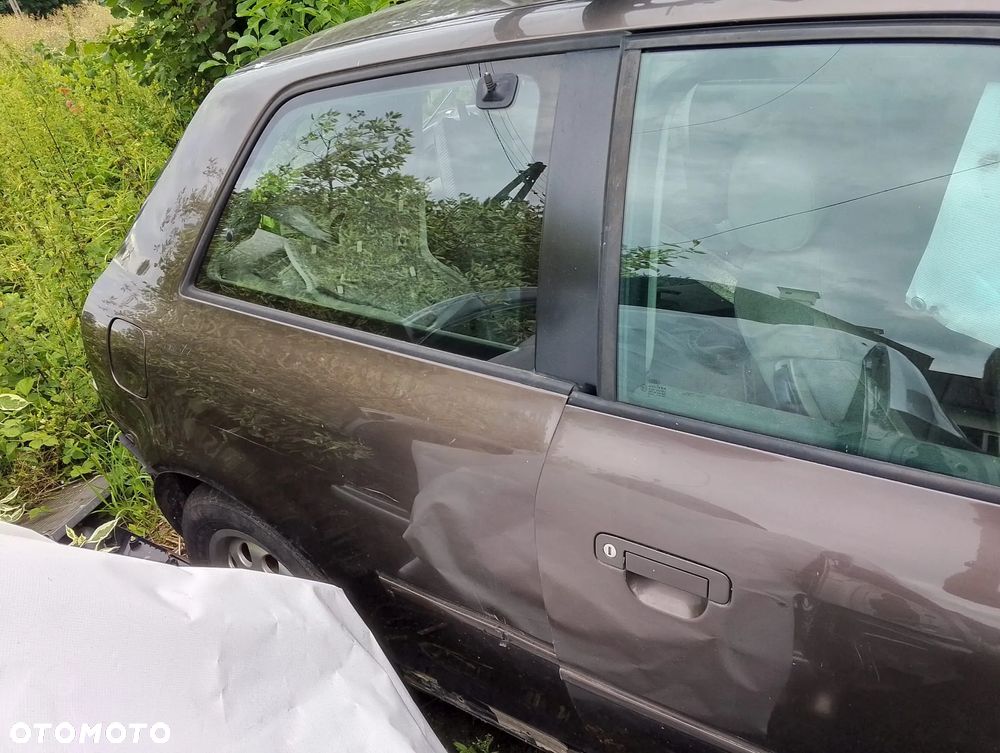 Audi A3 8L (1996-2003r.) 1.8 B 125KM. Silnik AGN Skrzynia CZM lakierLZ8P. Cały na części GWARANCJA !!!  Przód Tył Zestaw Komplet Drzwi Klapa Zderzak Błotnik Maska Grill Atrapa Szyba Pas Lampa Lusterko Boczki Fotel Kanapa Kokpit Deska Rozdzielcza Przełącznik Włącznik Sterownik Przewody Wiązka Instalacja Moduł Komputer Czujnik Listwa Pompa Alternator Wtryski Głowica Rozrusznik Kompresor Sprzęgło Dwumas Silnik Skrzynia ABS Klimatyzacji Paliwa Wspomagania Kolektor Turbina Przepustnica Zawór Chłodnica Koło Hak Belka Sanki Zawieszenie Mcpherson Półoś Amortyzator Wydech Tłumik Zacisk Most - 3