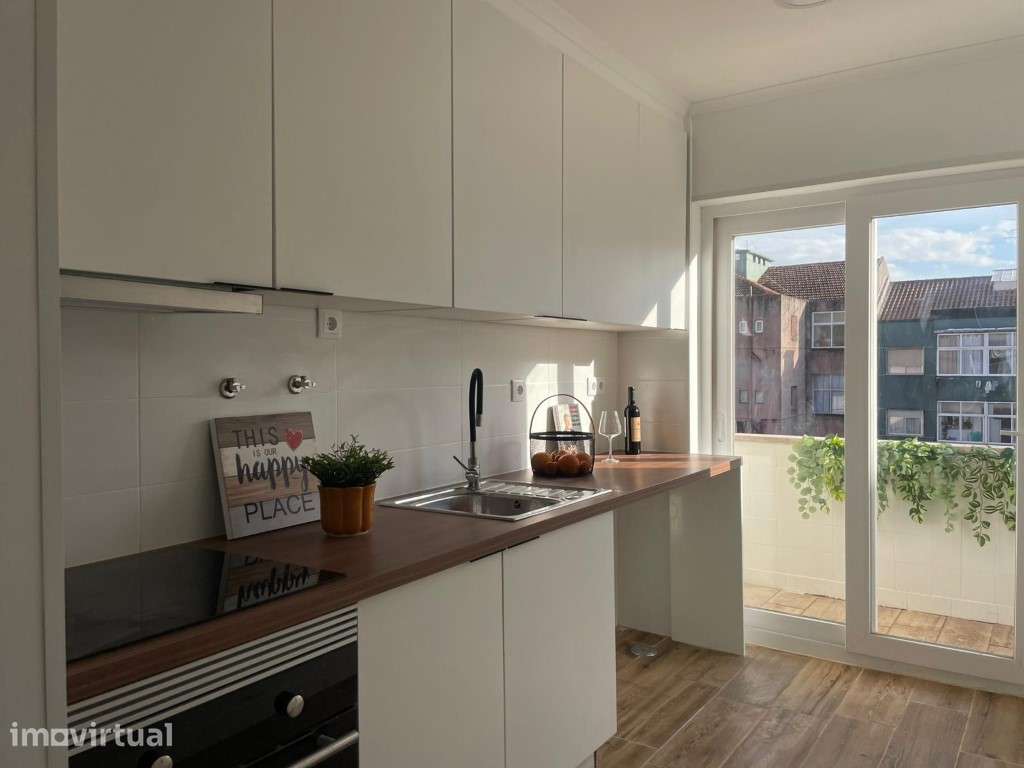 Apartamento T2, Renovado, junto a Vila Chã/Amadora: Oportunidade Ún... - Grande imagem: 3/19