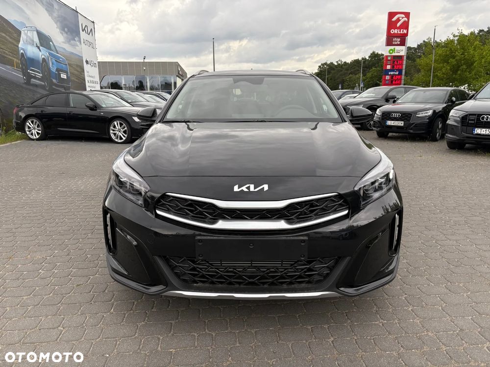 Kia XCeed 1.5 T-GDI M - 3