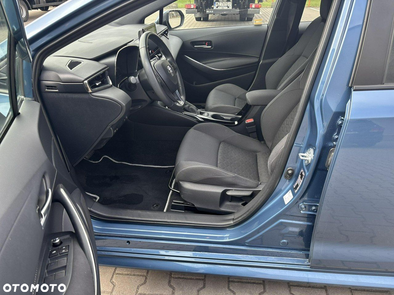 Toyota Corolla - 11