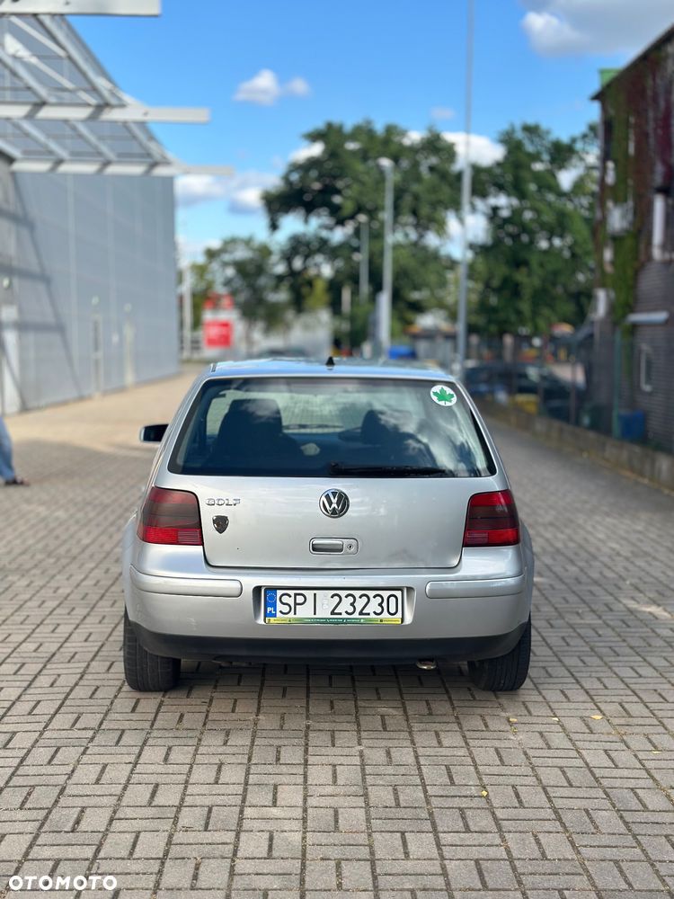 Volkswagen Golf 1.9 TDI - 6
