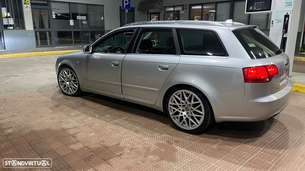 Audi A4 Avant 2.0 TDi - 1