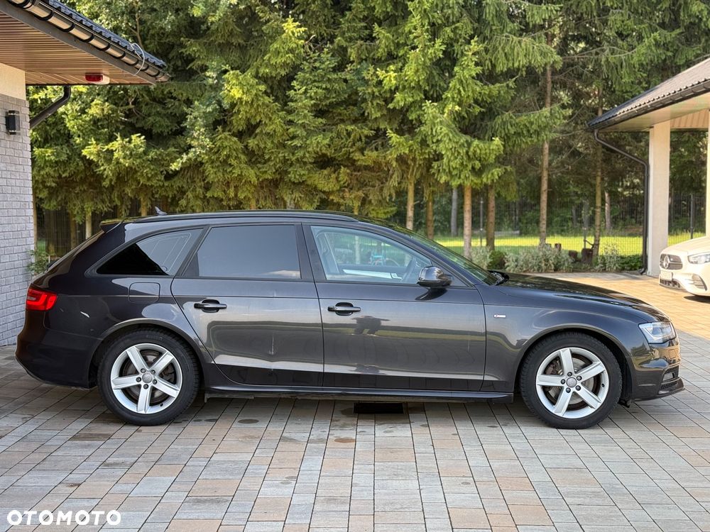 Audi A4 Avant 2.0 TDI DPF multitronic S line Sportpaket - 29