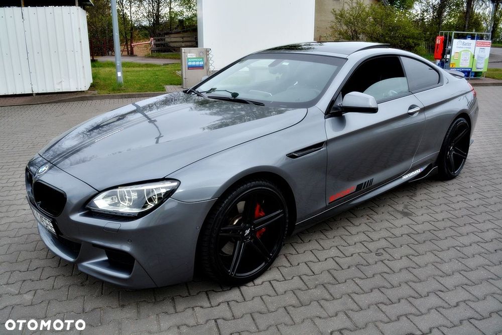 BMW Seria 6 650i - 12