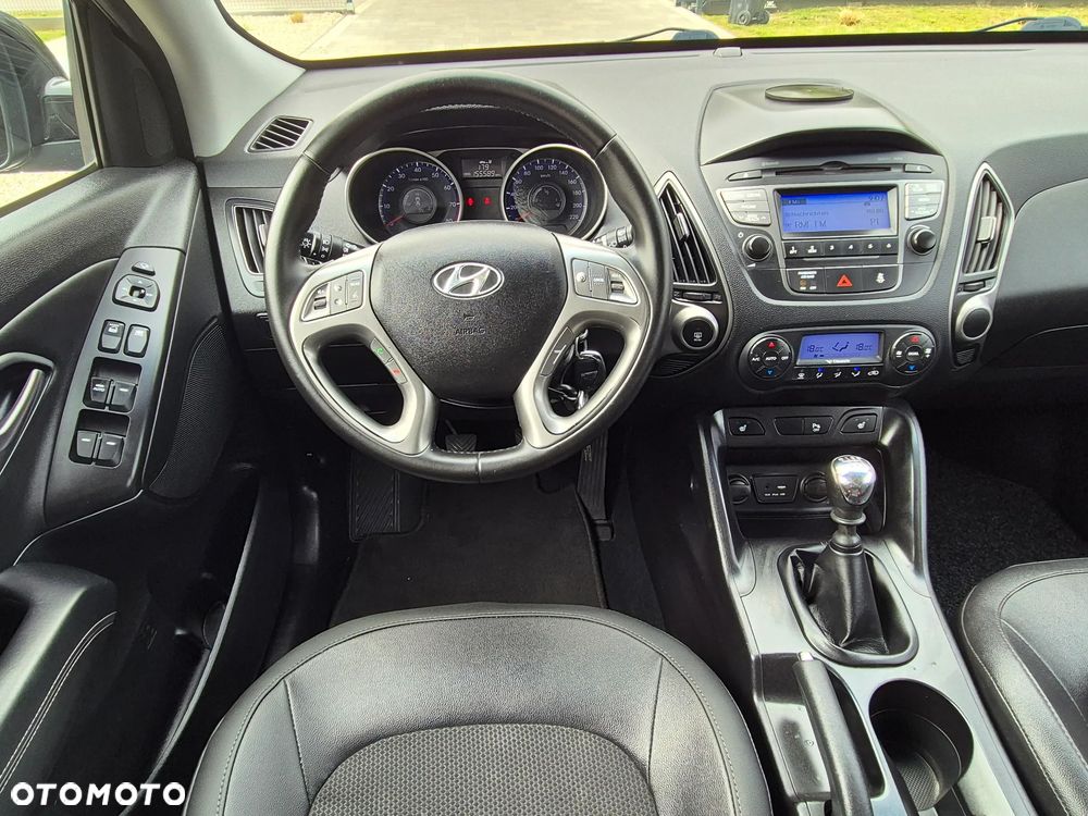Hyundai ix35 1.6 2WD blue Trend - 18