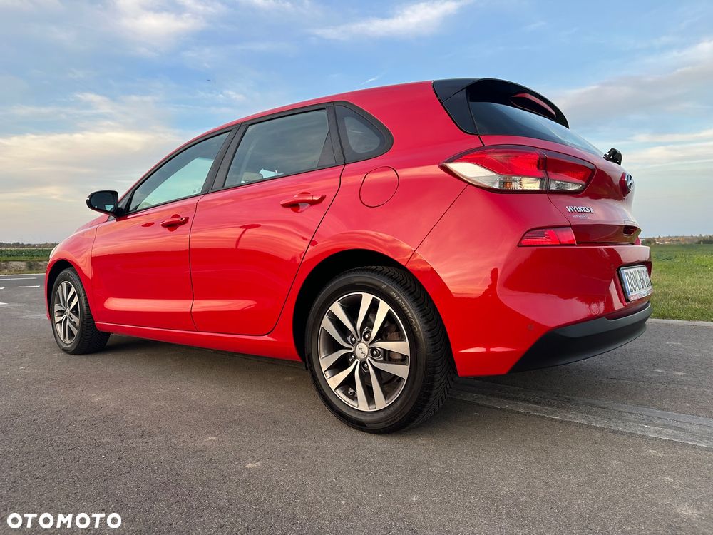 Hyundai i30 blue 1.4 Passion - 6
