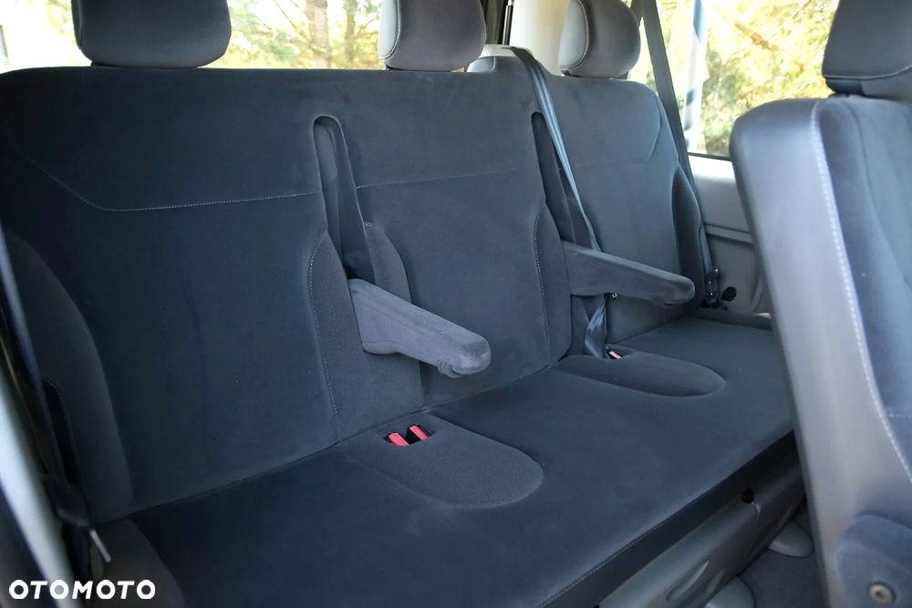 Renault Trafic FAP Grand Passenger Black Edition - 22