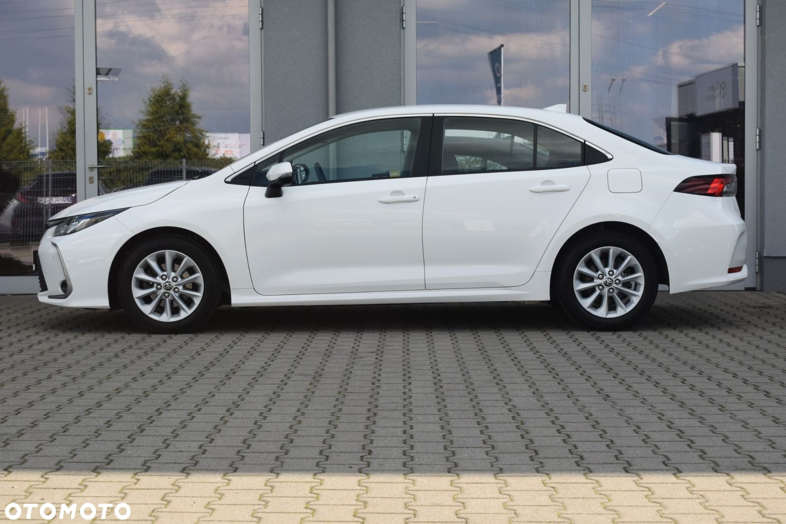 Toyota Corolla - 5