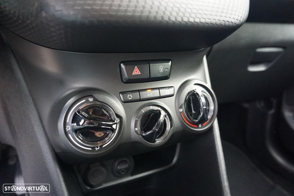 Peugeot 2008 1.6 BlueHDi Allure - 17