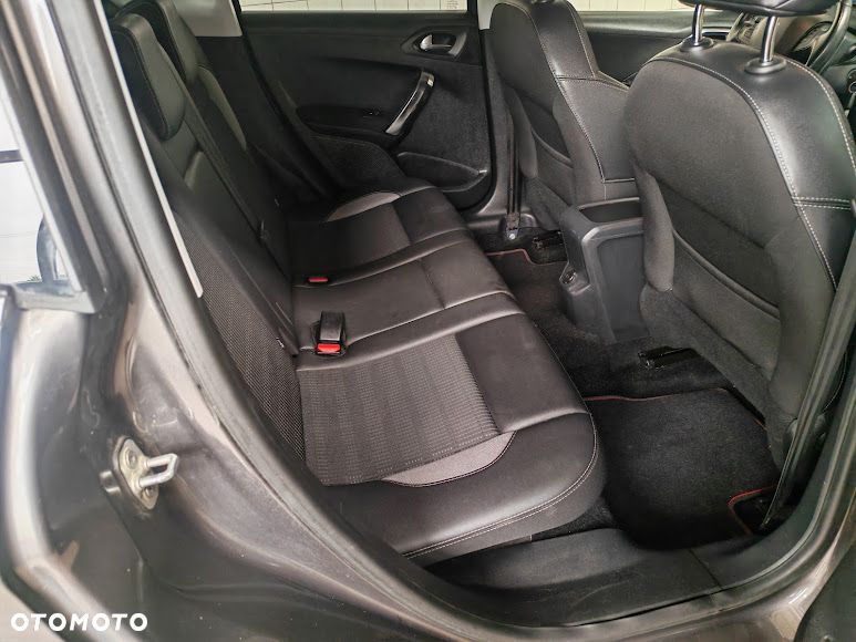 Peugeot 2008 1.6 BlueHDi Allure - 19