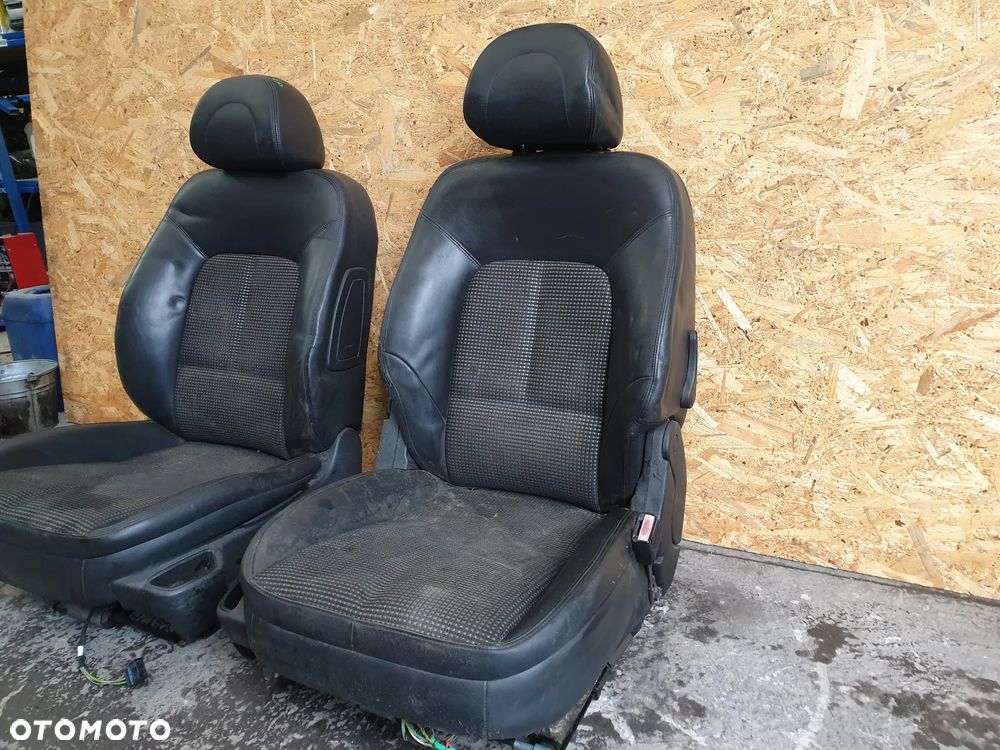 Peugeot 407 SW Fotele Kanapy Komplet Półskóra - 3