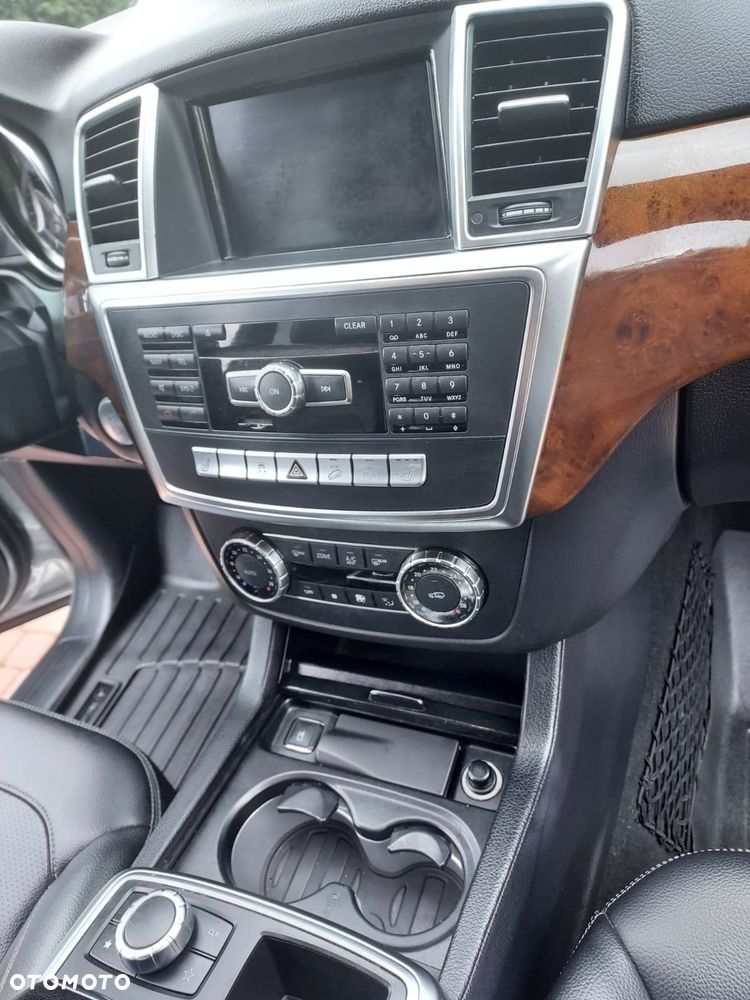 Mercedes-Benz ML 350 BlueTEC 4-Matic - 15