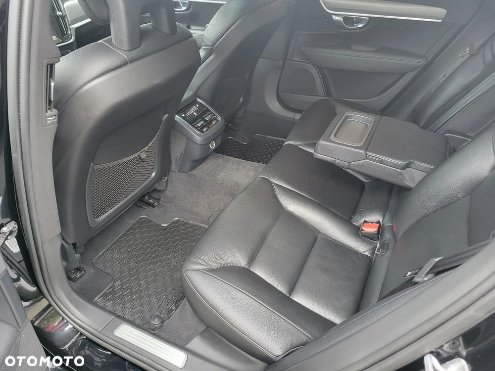 Volvo S90 T6 AWD Geartronic Momentum Pro - 21