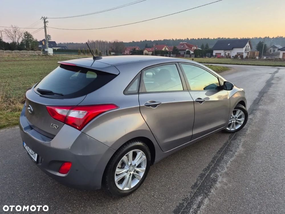 Hyundai i30 1.4 Premium - 11