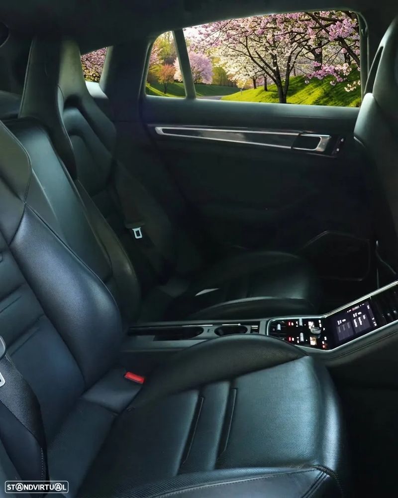 Porsche Panamera - 11