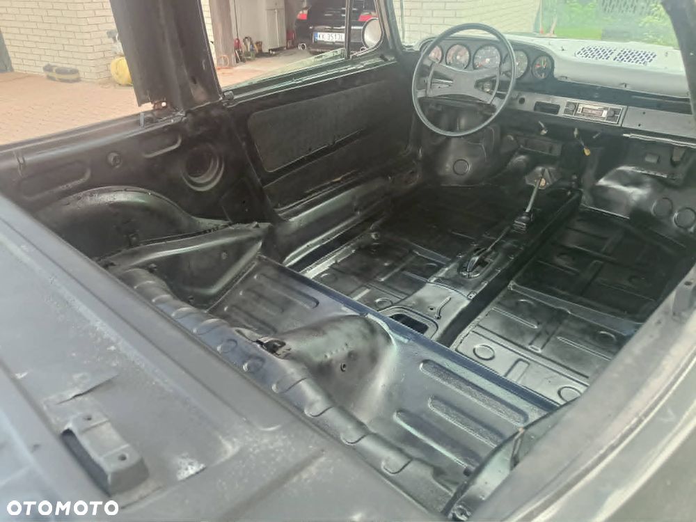Porsche 911 - 8