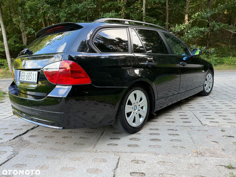 BMW Seria 3 - 22