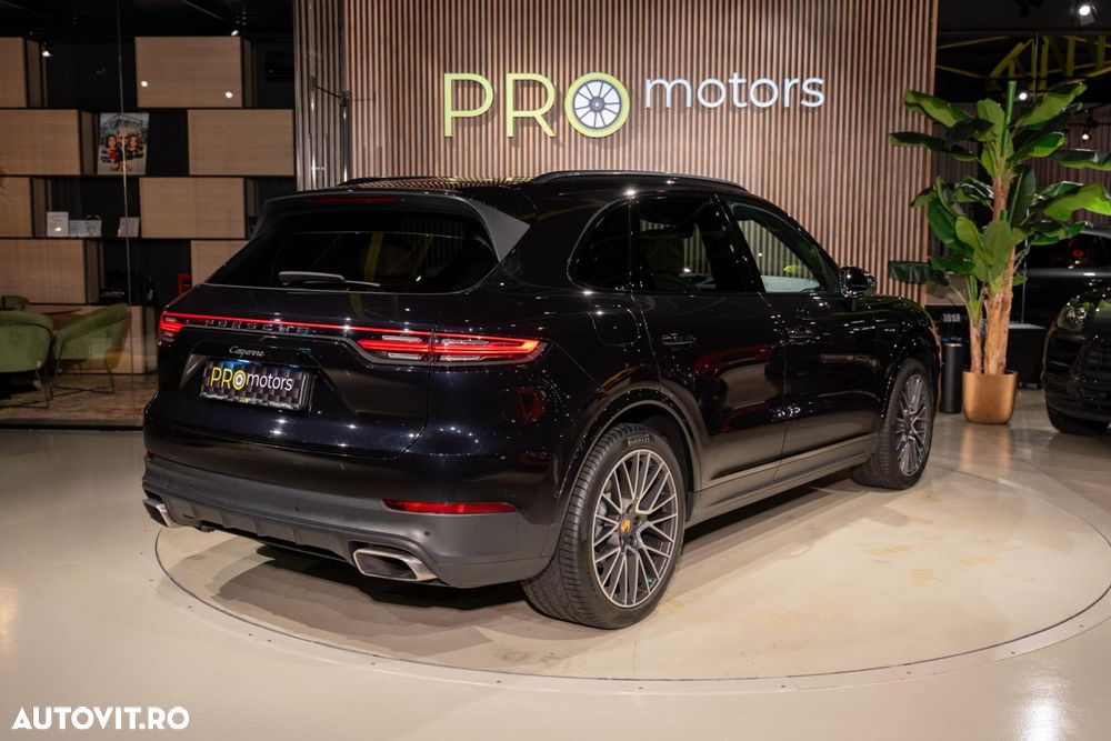 Porsche Cayenne - 7