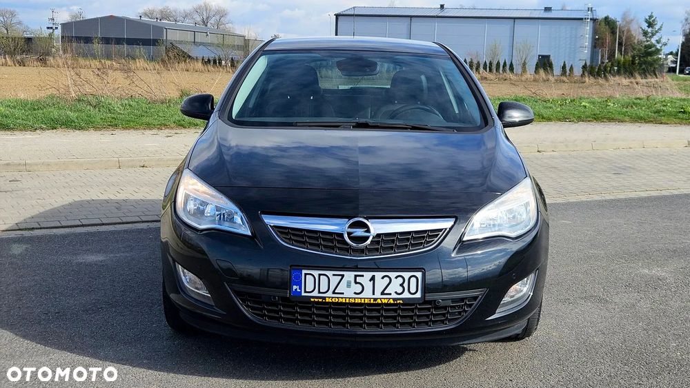 Opel Astra 1.4 Turbo 150 Jahre - 26