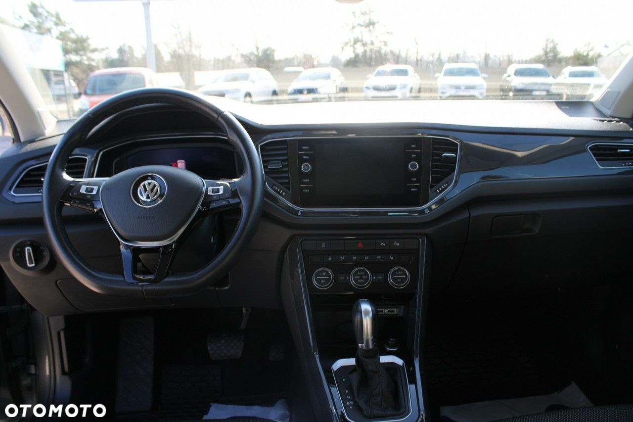 Volkswagen T-Roc - 25