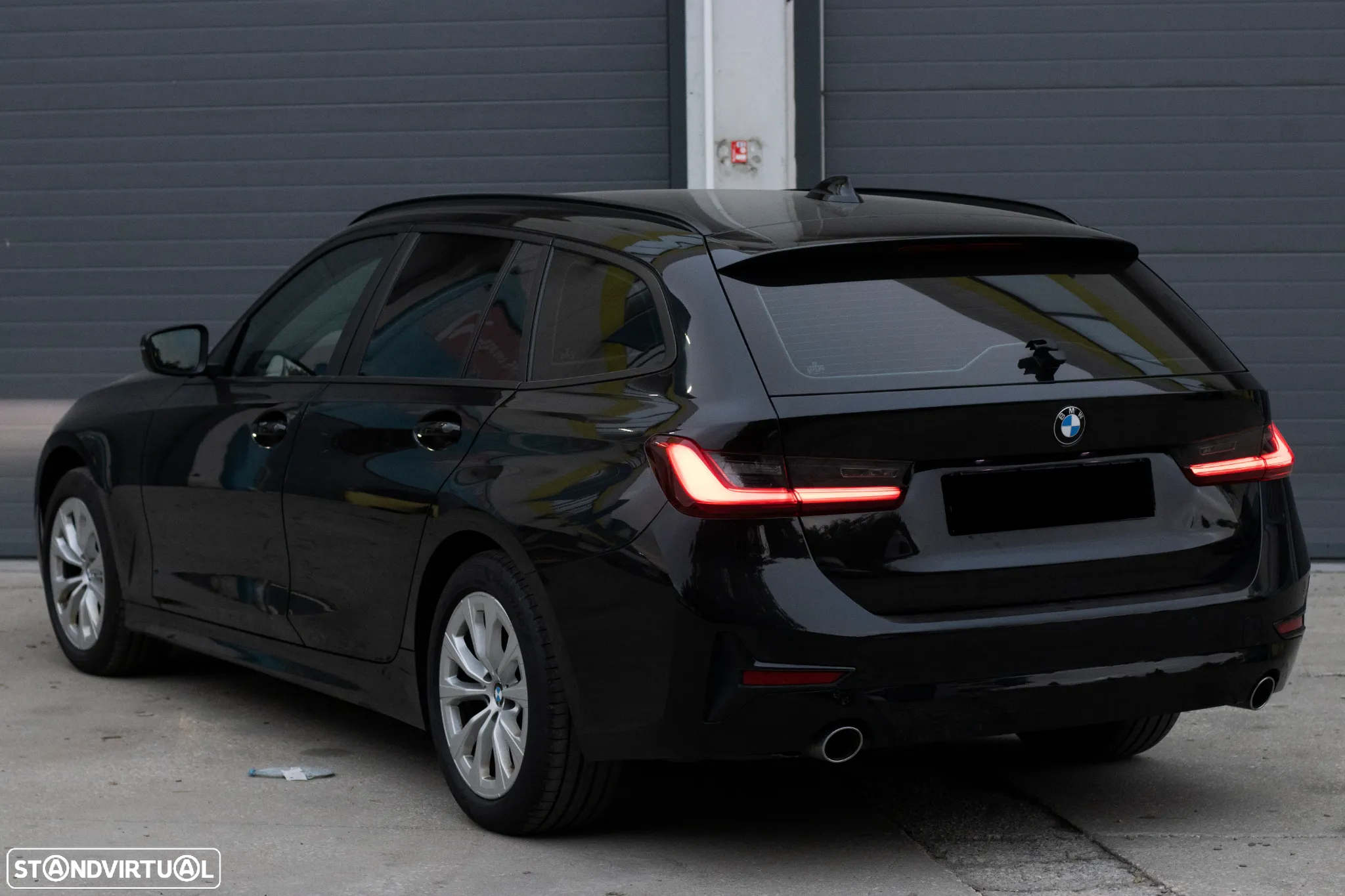 BMW 318 d Touring Auto - 4