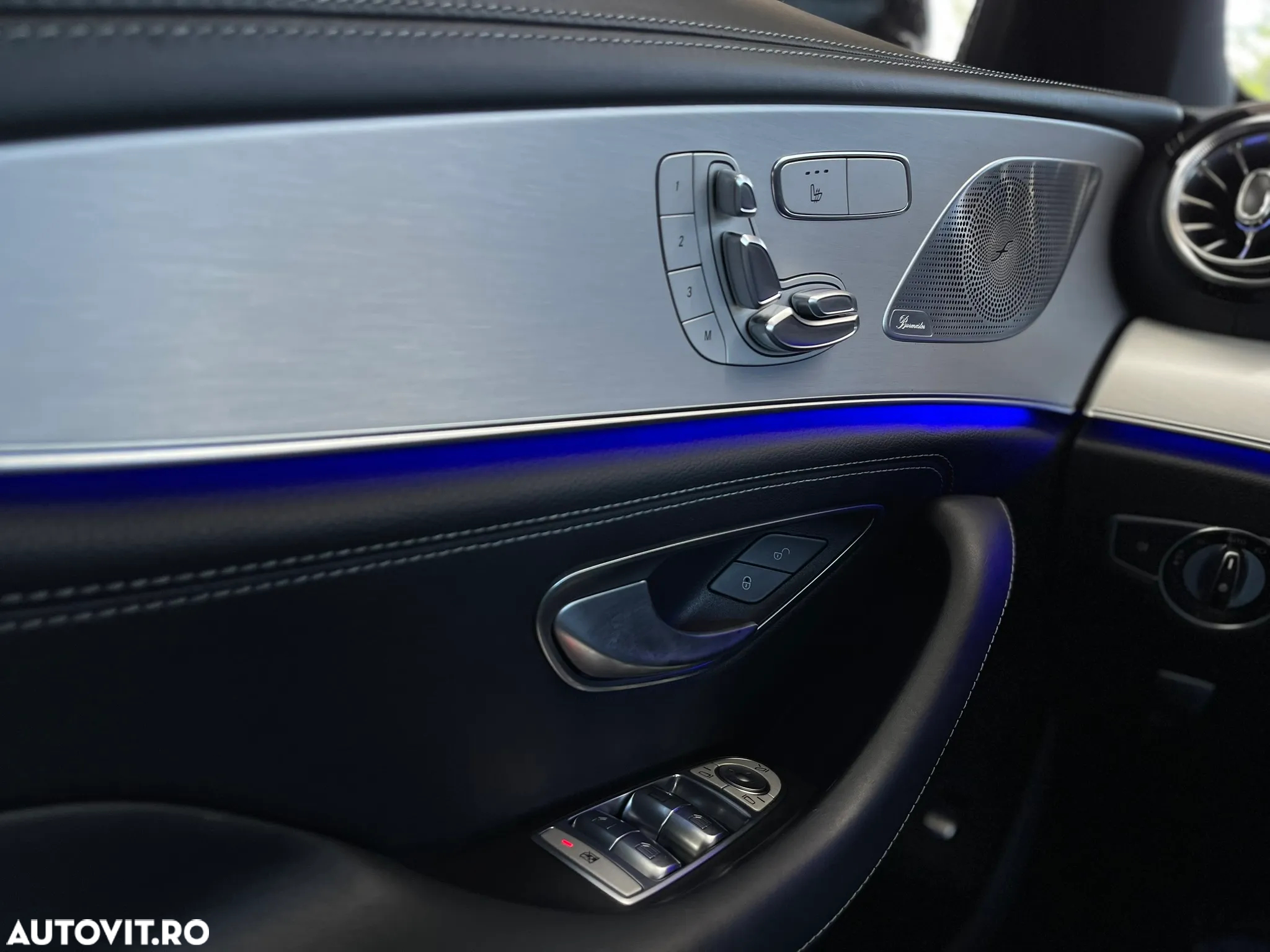 Mercedes-Benz CLS 400 d 4Matic 9G-TRONIC AMG Line - 11