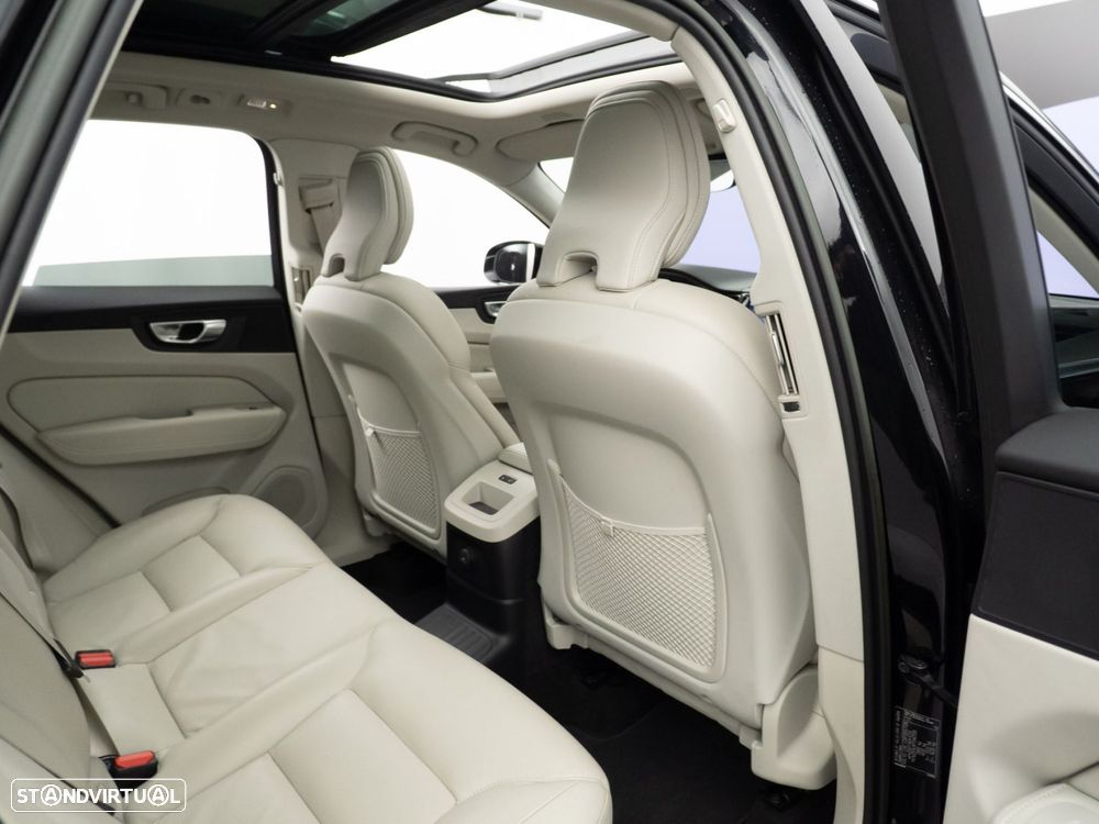 Volvo XC 60 2.0 T6 PHEV Plus Bright AWD - 43