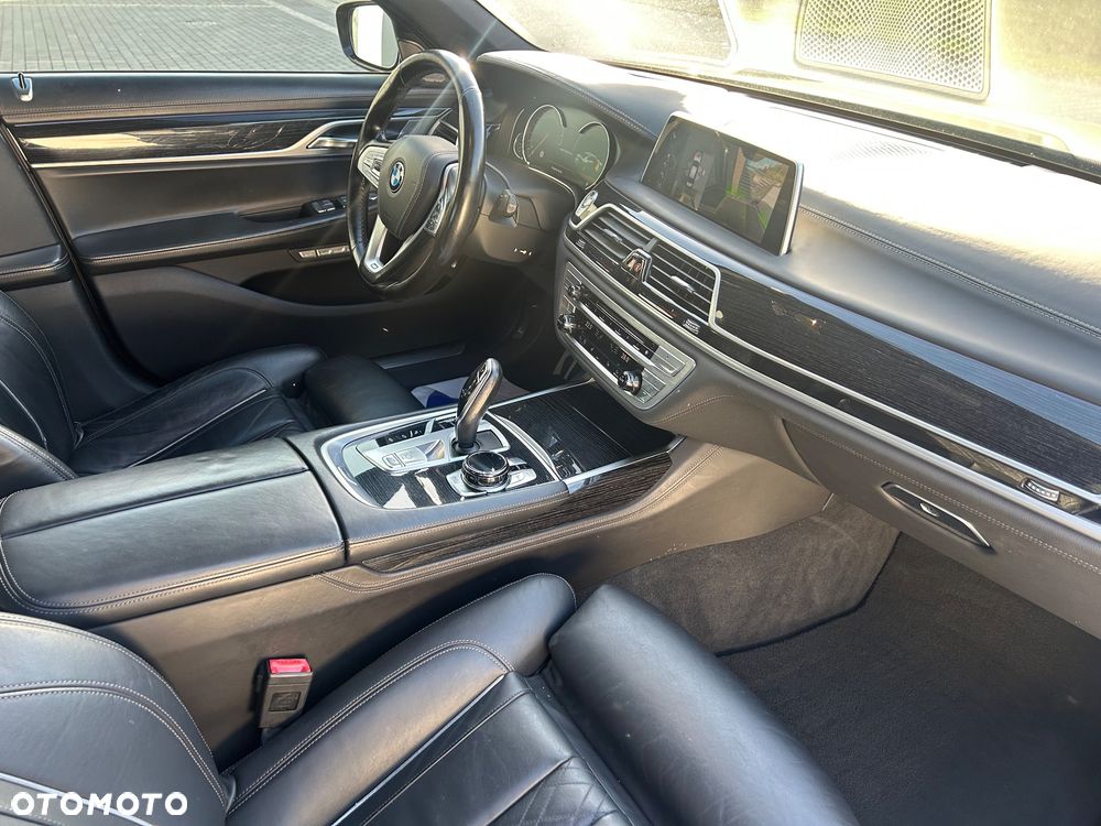 BMW Seria 7 - 14