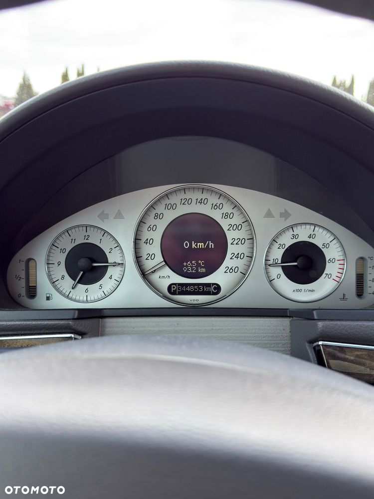 Mercedes-Benz Klasa E - 11