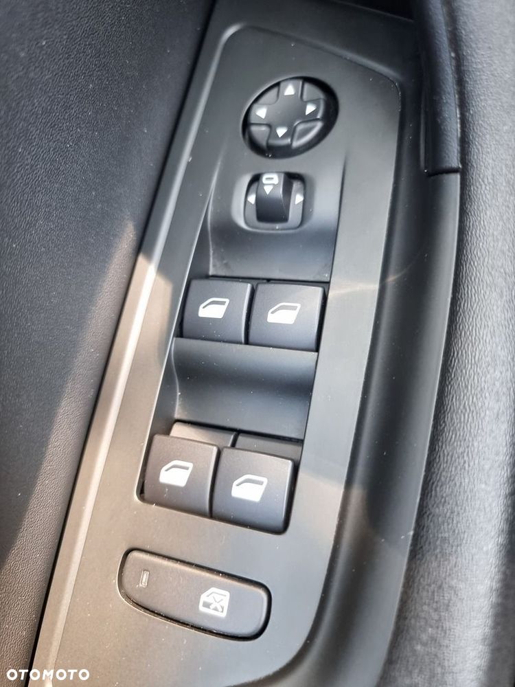 Peugeot 508 1.2 PureTech Allure Pack S&S EAT8 - 36