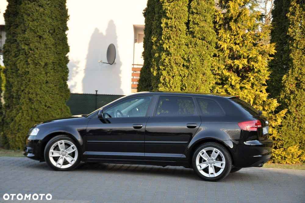 Audi A3 Sportback - 13
