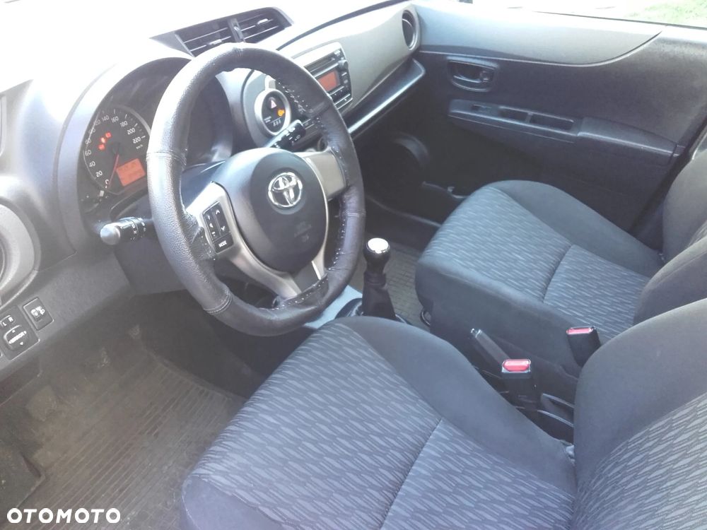 Toyota Yaris - 19