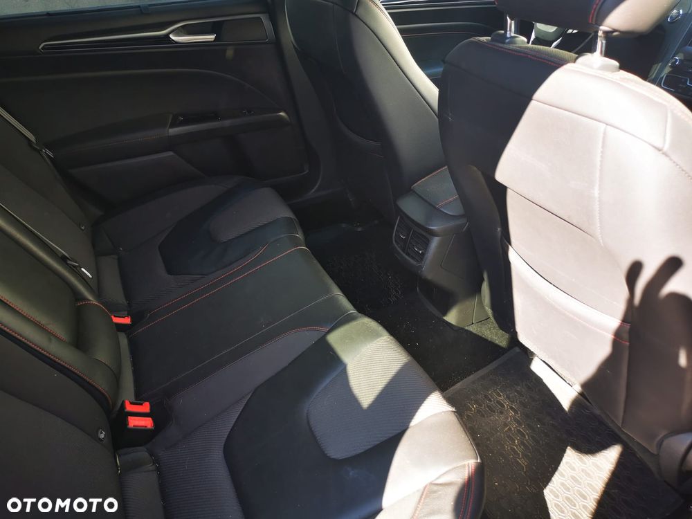 Ford Mondeo - 16