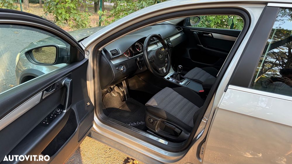 Volkswagen Passat 2.0 TDI 4Motion Comfortline - 5