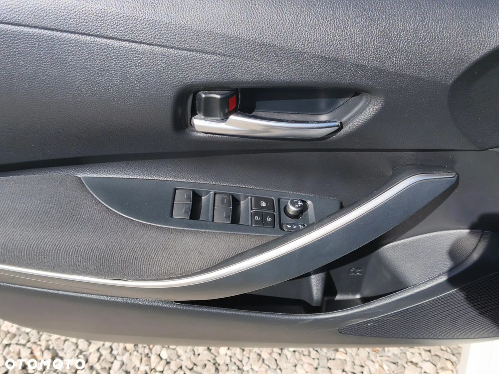 Toyota Corolla 1.8 Hybrid GPF Comfort - 13
