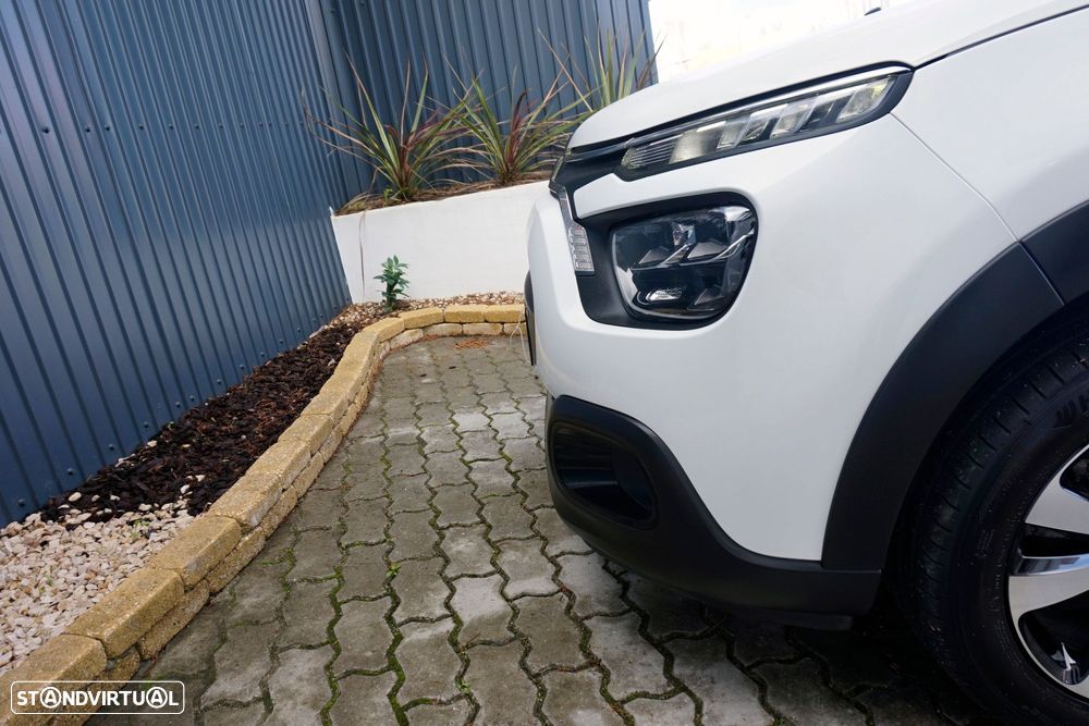 Citroën C3 1.2 PureTech Shine - 24