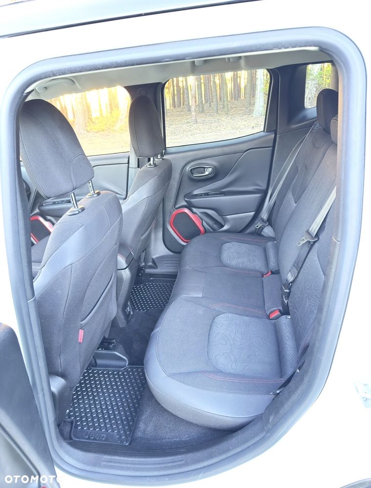 Jeep Renegade - 8